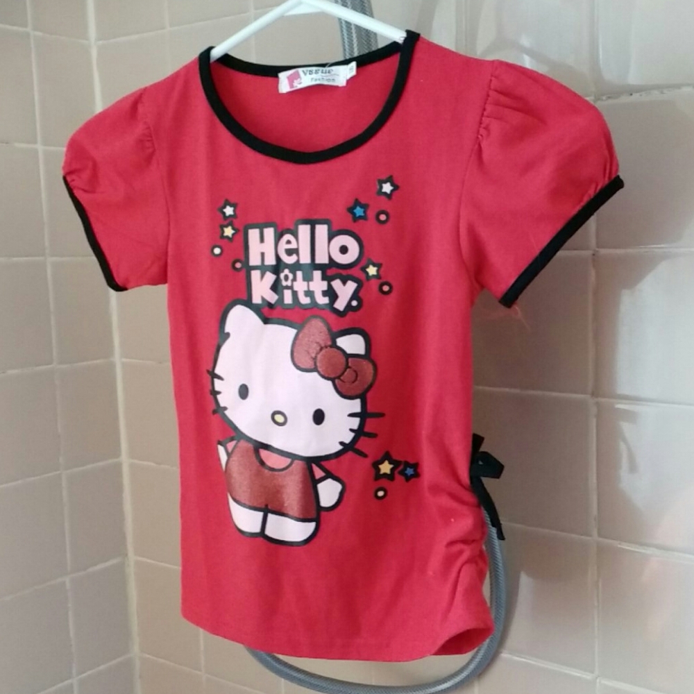 NWT Cute Hello Kitty top for child